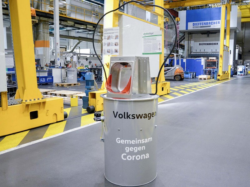Vedení VW očekává závažné dopady koronaviru